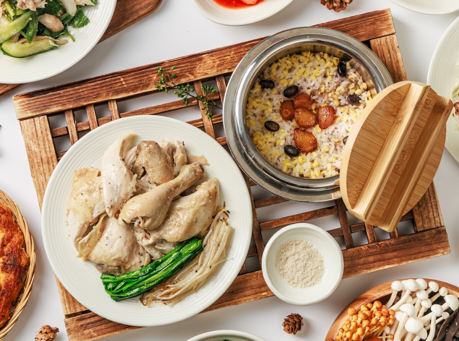 약탕 닭한마리 (2인)